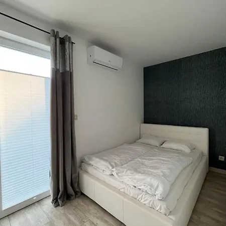 Koralowa 16 - Basen Podgrzewany, Klimatyzacja Gasthof