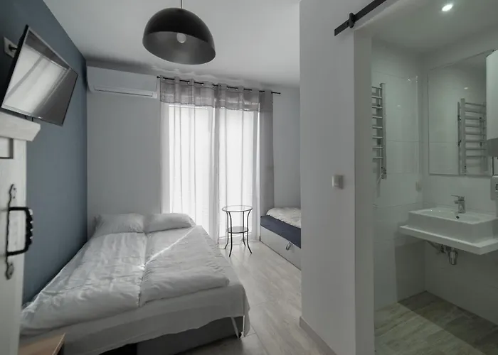 Pensjonat Koralowa 16 - Basen Podgrzewany, Klimatyzacja, Bon Turystyczny Sarbinowo