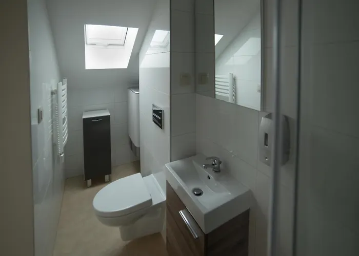 Koralowa 16 - Basen Podgrzewany, Klimatyzacja, Bon Turystyczny Pensjonat 3*